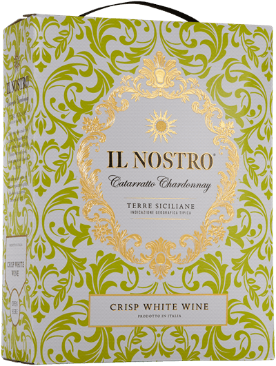 Boxen är grön och vit med guldfärgad ram och texten Il Nostro, Catarratto Chardonnay, Terre Siciliane och Crisp white wine. il Nostro Catarratto Chardonnay, bag-in-box. Boxen är grön och vit med guldfärgad ram och texten Il Nostro, Catarratto Chardonnay, Terre Siciliane och Crisp white wine.